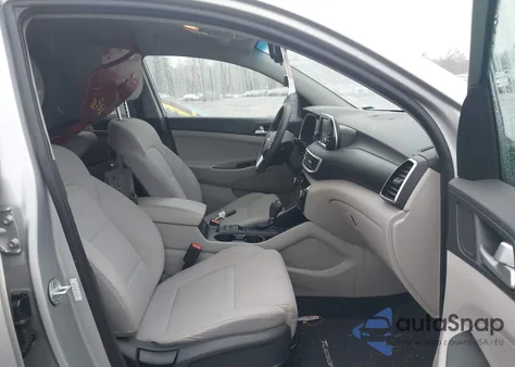 2020 Hyundai Tucson Sel z USA, uszkodzony, nr VIN KM8J3CAL8LU234109